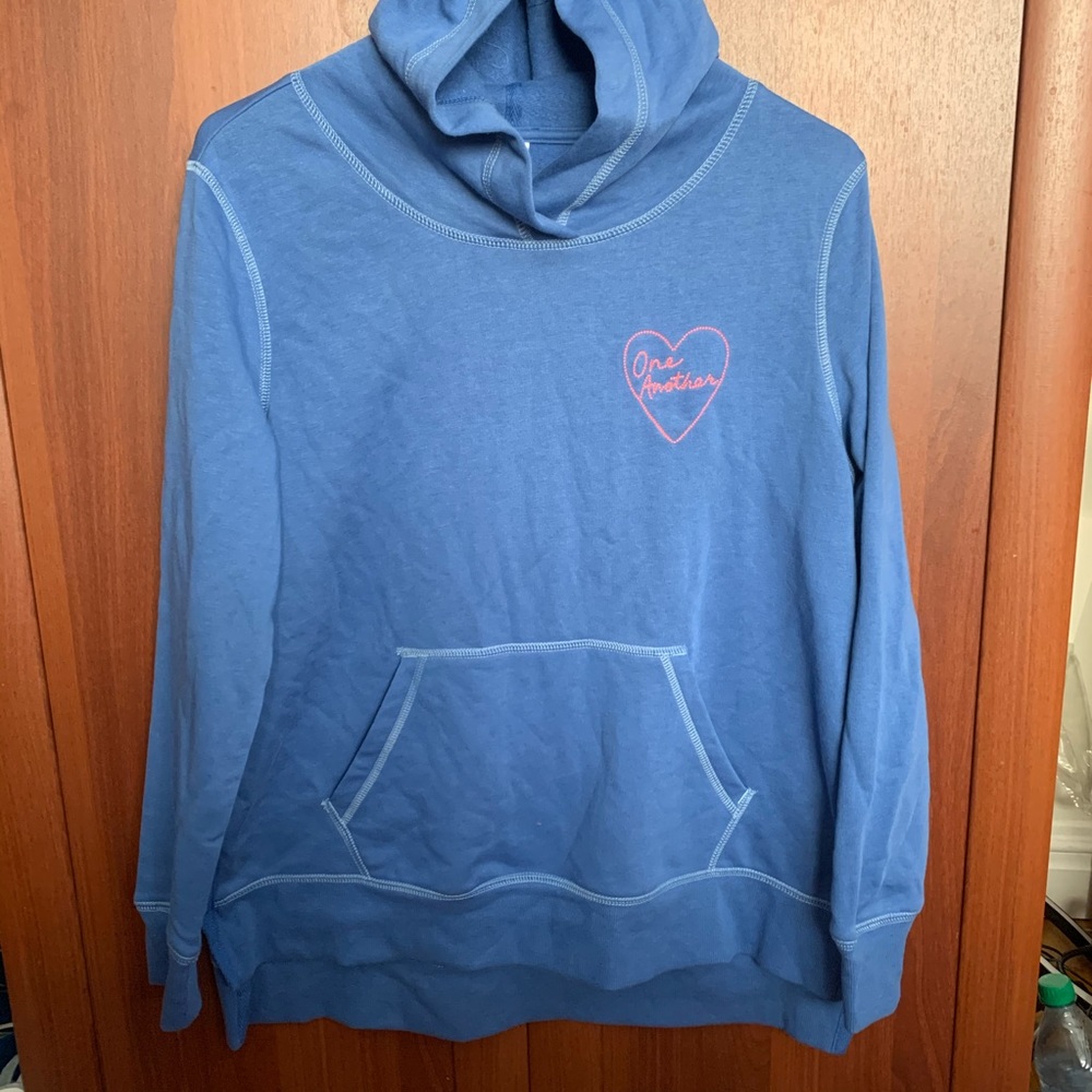 🌦️Come Clean Closet Sale🌦️ NWT Super soft sweatshirt!!